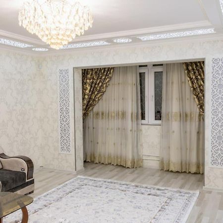 Metro Aybek Center Of Tashkent Comfort 1 Bedroom And Hall المظهر الخارجي الصورة
