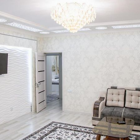 Metro Aybek Center Of Tashkent Comfort 1 Bedroom And Hall المظهر الخارجي الصورة